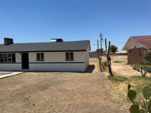 19526 N. Taft Ave