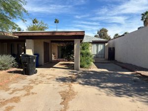 564 E. Royal Palm Drive